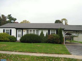 24 Spring Mdw, Feasterville, PA 19053