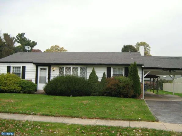 24 Spring Mdw, Feasterville, PA 19053