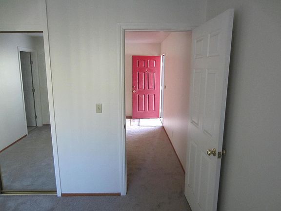 4th image of 1583 Oxford St APT 3