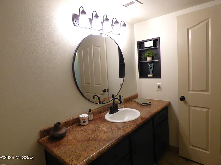 5751 N Kolb Rd #5208 — Photo 17