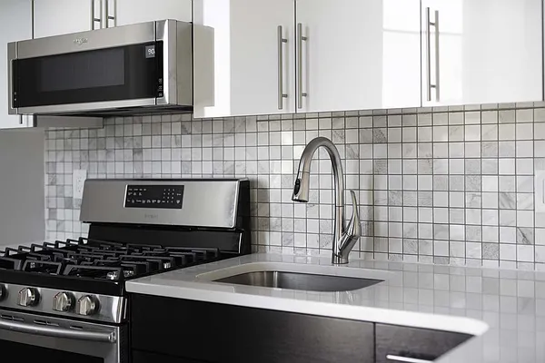 Rented by New Age Realty Group | media 17