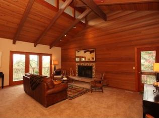 14590 SW Hawk Ridge Rd, Portland, OR 97224