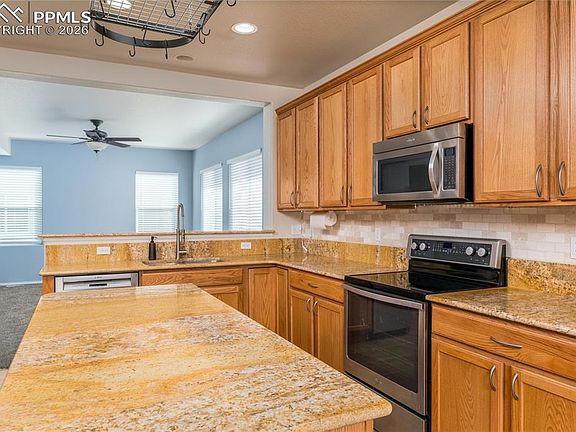 3rd image of 6432 Crystal Mountain Rd