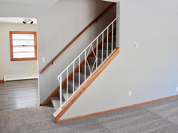 4th image of 4000 Cleveland St NE #4000
