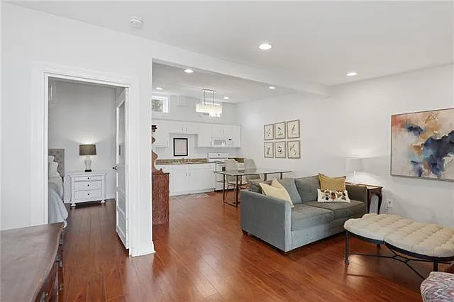 1 bed, 1.0 bath, 600 sqft, $1,600 — Photo 3