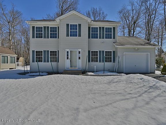 2nd image of 3161 Carobeth Dr