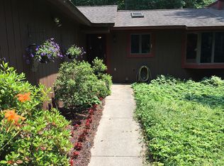 15838 152nd Ave, Spring Lake, MI 49456