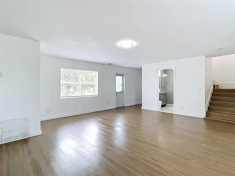 3303 6th St SW — Photo 5