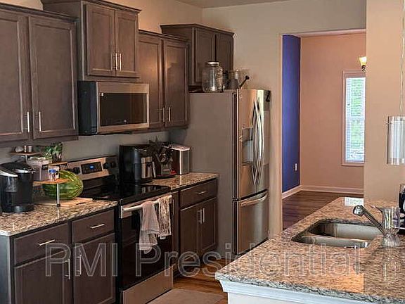 5th image of 7044 Hepworth Dr