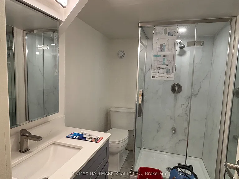 3 Whitewood Rd #LOWER — Photo 12