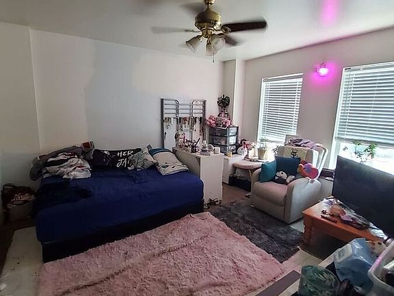 5th image of 435 E 10th St APT 1