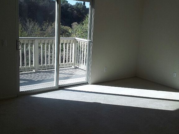 5th image of 34579 Yale Dr