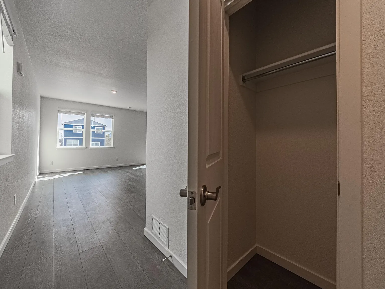 4 bed, 2000 sqft, $2,750 — Photo 4