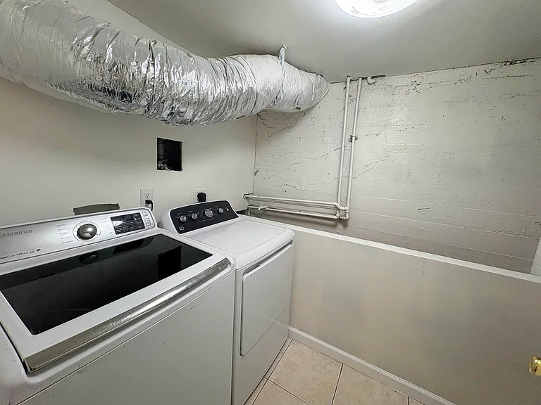 212 Barbourville Dr #STUDIO — Photo 13
