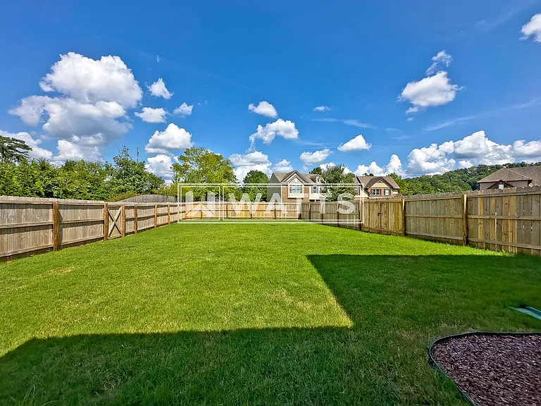 5081 Bella Ct — Photo 32