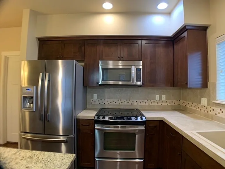 13905 SW Meridian St #310 — Photo 11