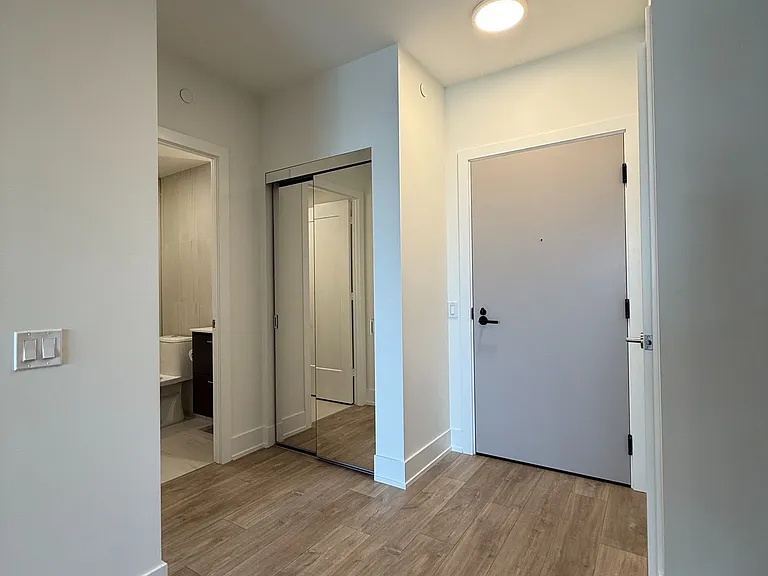 858 Dupont St #839 — Photo 15