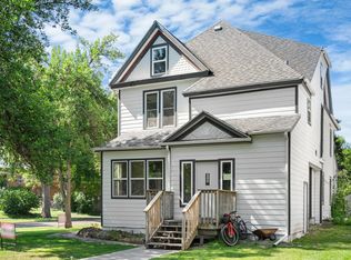 522 S 5th St #1, Grand Forks, ND 58201