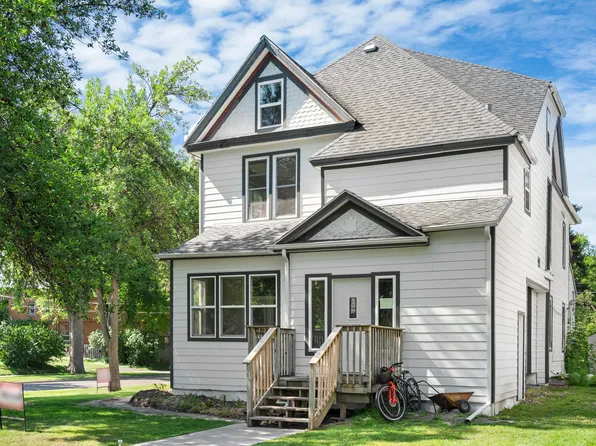 522 S 5th St APT 2, Grand Forks, ND 58201