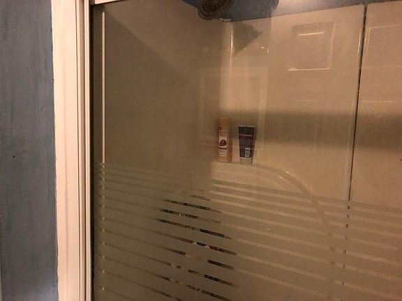 4th image of 2324 Stratford Ave APT 1