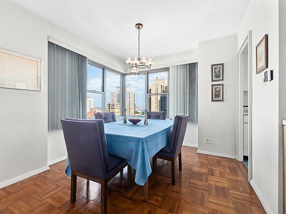 4th image of 360 E 72nd St APT C2403