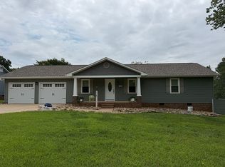 180 Canady Rd, Wellford, SC 29385