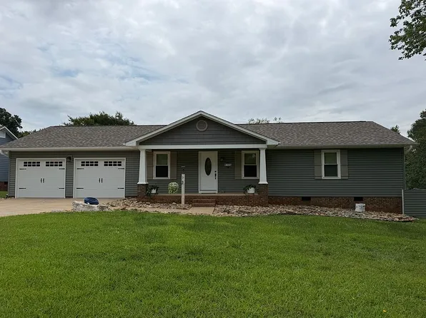 180 Canady Rd, Wellford, SC 29385