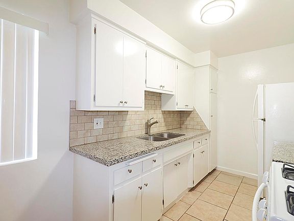 5th image of 515 Ohio Ave #1-0515-01