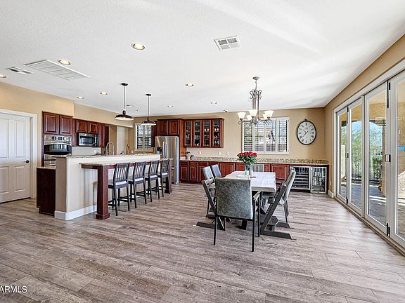 5th image of 4073 N ARBOR Lane