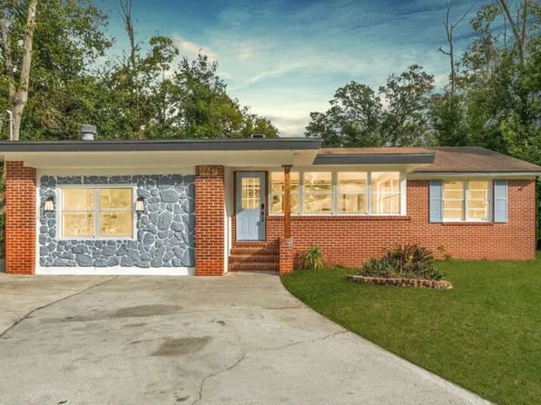 1447 Pullen Rd, Jacksonville, FL 32216