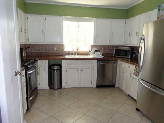 4th image of 377 Wilson Dr