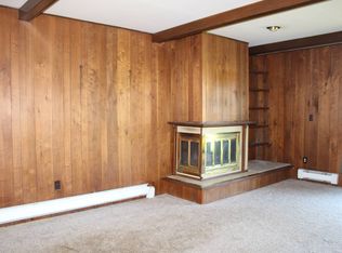 608 State St, Rolette, ND 58366