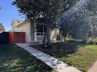 115 Kirkwood Way NW, Edmonton, AB T6L 5J7