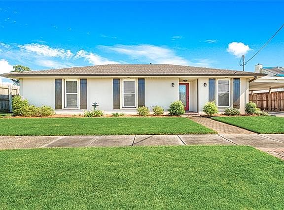 2nd image of 3209 Pecan Dr