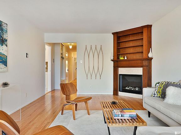 5th image of 418 Arlington St