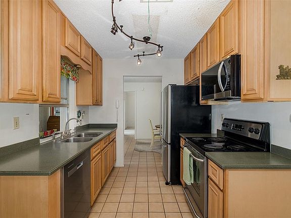 5th image of 11334 Stansberry Dr