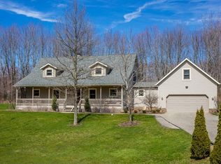 11790 Arbor Glen Dr, Chardon, OH 44024