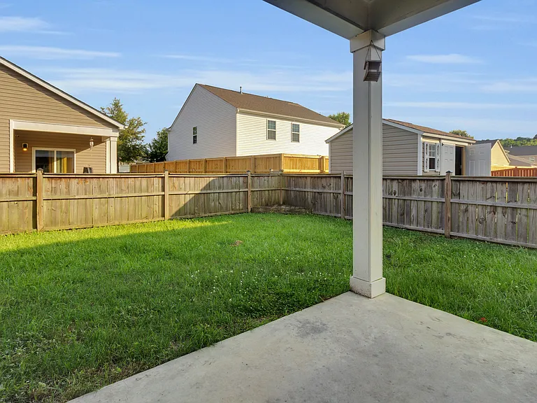 316 Isabelle St — Photo 11