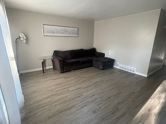 4th image of 1415 Woodridge Dr