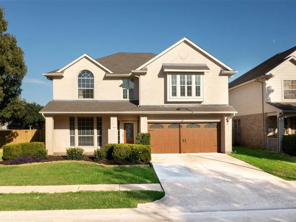 3303 Village Pond Ln, Fresno, TX 77545