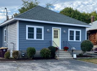 31 Saunders St, Weymouth, MA 02191
