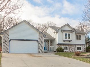 8404 174th St W, Lakeville, MN 55044