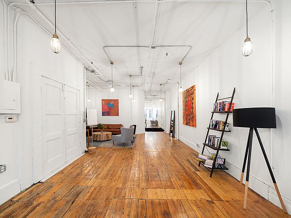 4th image of 71 Mercer St Fl 2