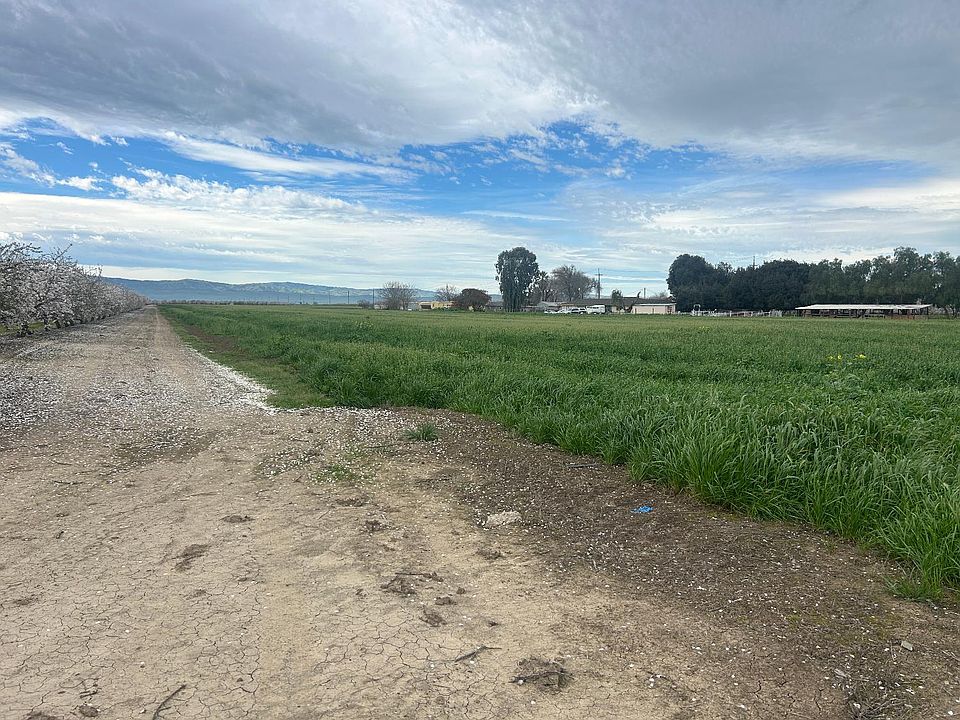 2nd image of 25687 Kasson Rd