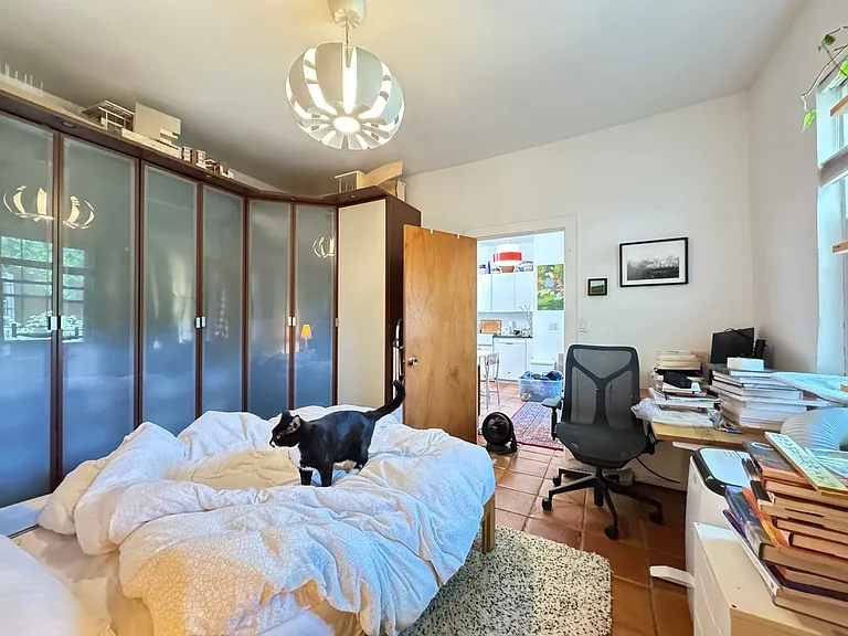 924 State St #7 — Photo 9