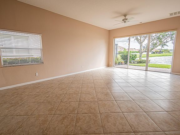 5th image of 11500 SW Glengarry Court