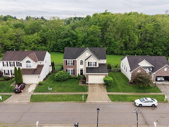 4th image of 255 Delaware Dr