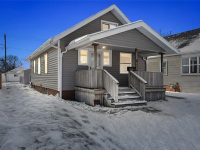 1057 F Ave NW, Cedar Rapids, IA, 52405