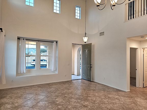 4th image of 80575 Stortford Ave