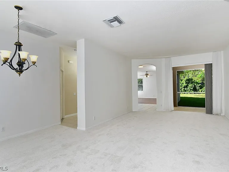 12790 Meadow Hawk Dr — Photo 8
